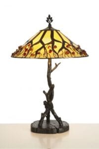 Lampe TIFFANY  au décor végétal orné de perles en verre