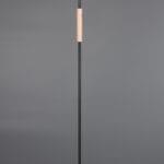Lampadaire LED métal noir/bois clair verre fumé